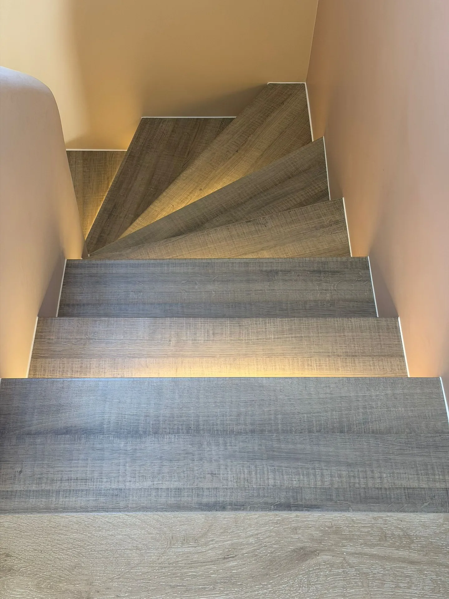 Marches rénovées à Hyères